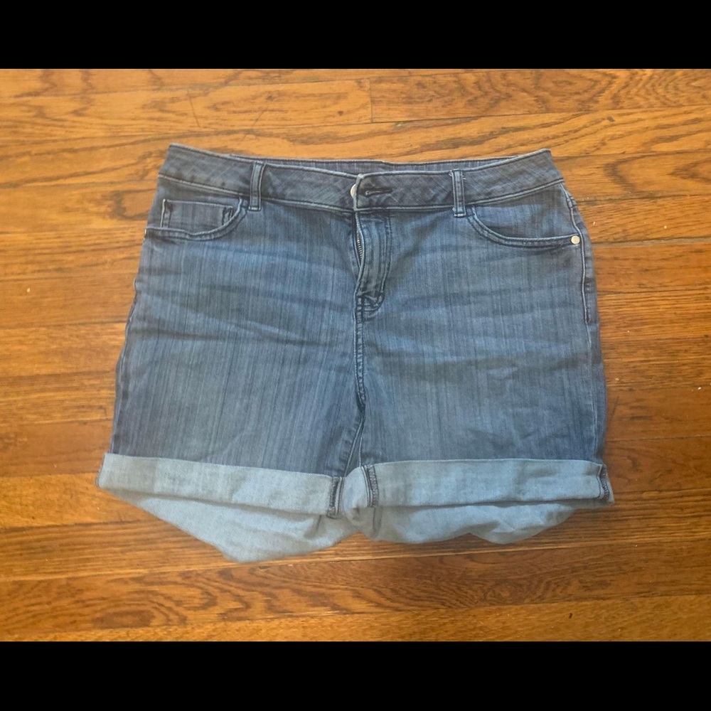 vera wang jean shorts